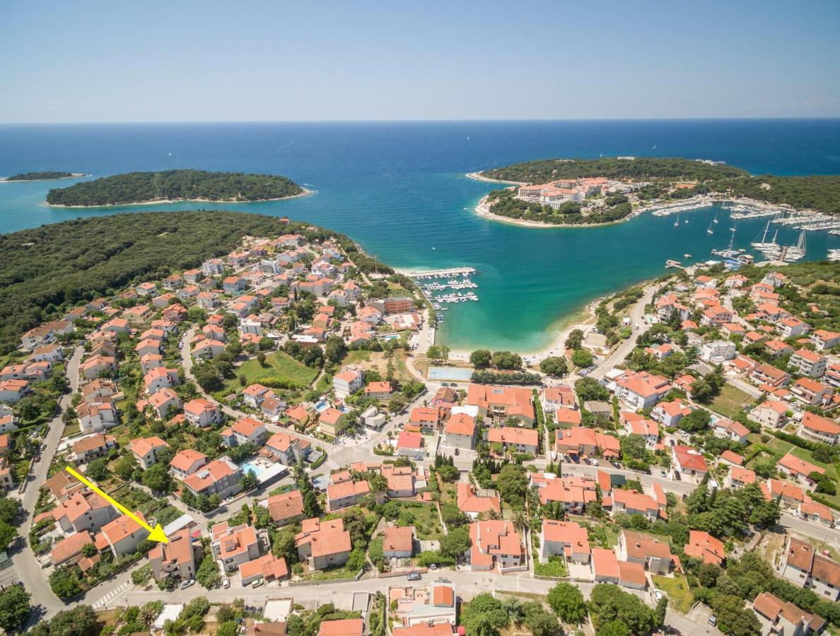 Apartment Tina By The Beach Pjescana Uvala Kültér fotó